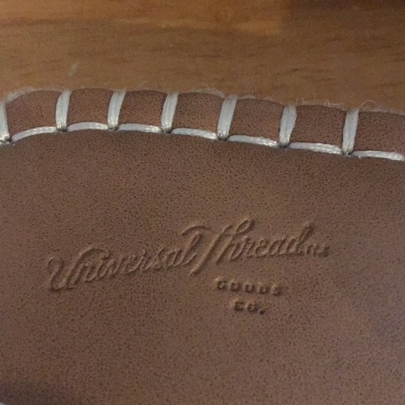 Knot Bow Slides. Golden Yellow - Picture 5 of 7